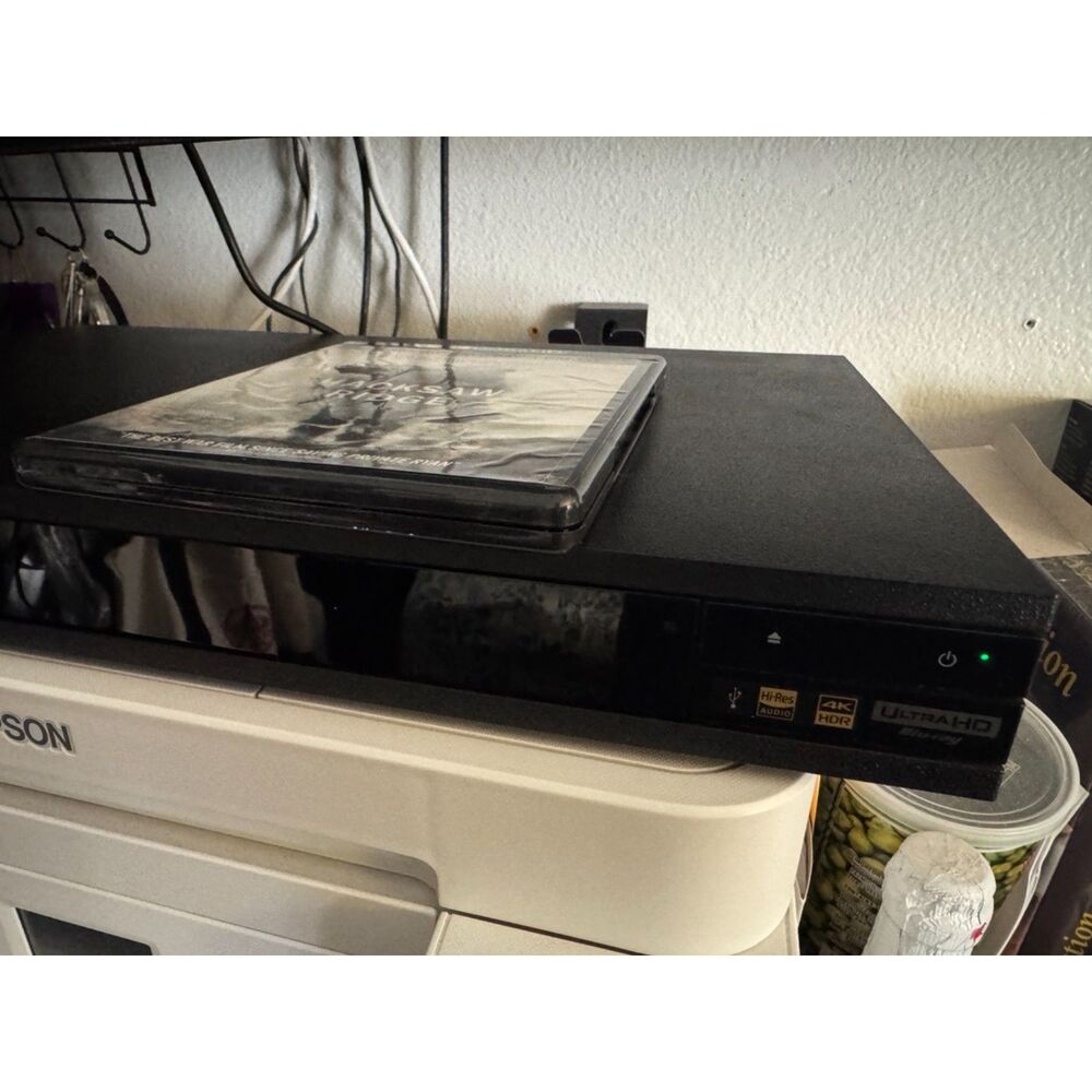 Sony UBP-X800 4K UHD Blu-ray Player – HDR – With 9 Movies – No Remote - Picture 2 of 7